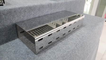 The Factory Supply Cable Cover 300mm Cable Trays Weight Epoxy Coated Cable Tray
