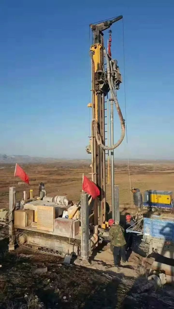 Cone Penetration Drilling Rig drilling with flushing and purging HWY160