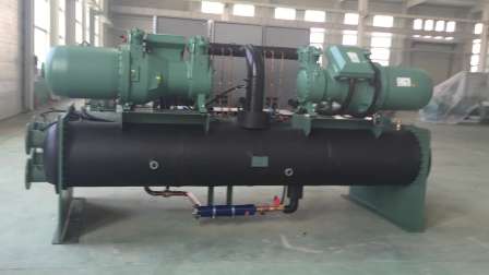 Water cooled scroll chiller with scroll compressor