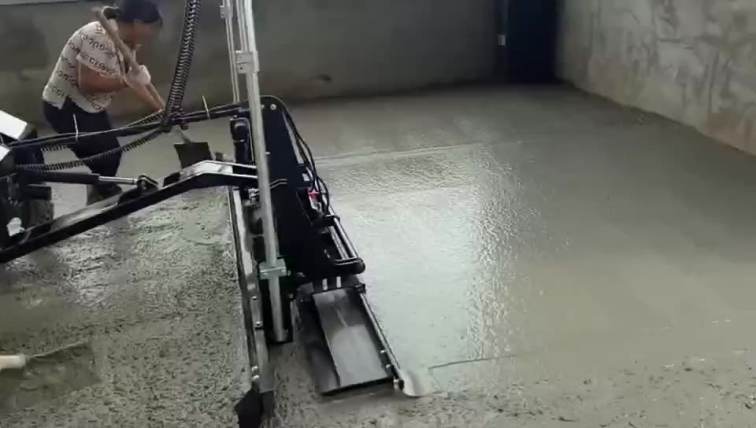 Laser concrete leveller microcomputer laser scanning electric control servo system walks automatically leveling vibrating