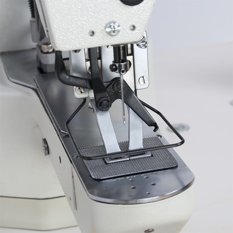 430D Brother  Eyelet Sewing Machine Computerized Industrial Sewing Machine For sale