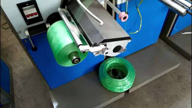 High speed hollowing out bobbin winding machine for rope and twine