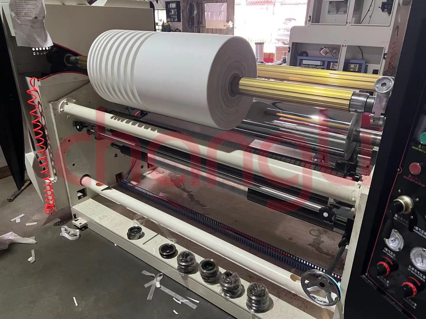 pvc pe film non woven jumbo tissue fabric roll slitting machine for paper