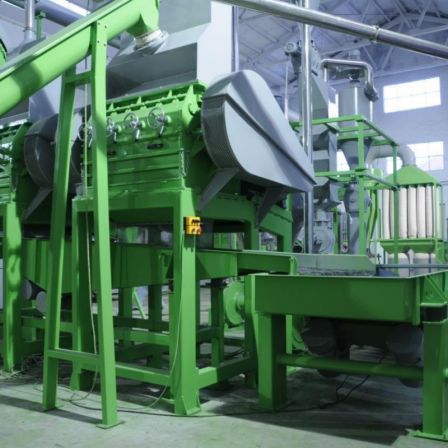 waste tire recycling and processing equipment for rubber granules before pyrolysis equipment working