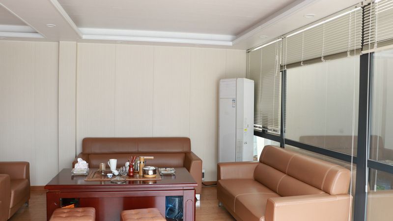 China 20ft Mobile Office Prefabricated House Container House Malaysia Price