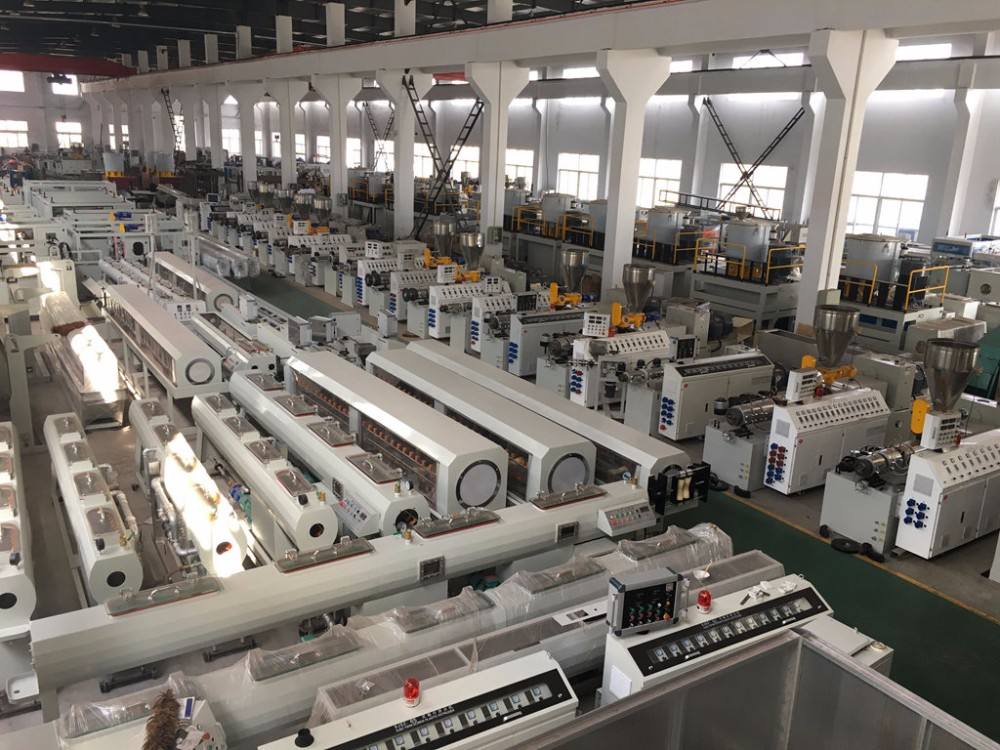 400mm PVC Pipe Extrusion Machine UPVC piping production line water and sewer tube making plant