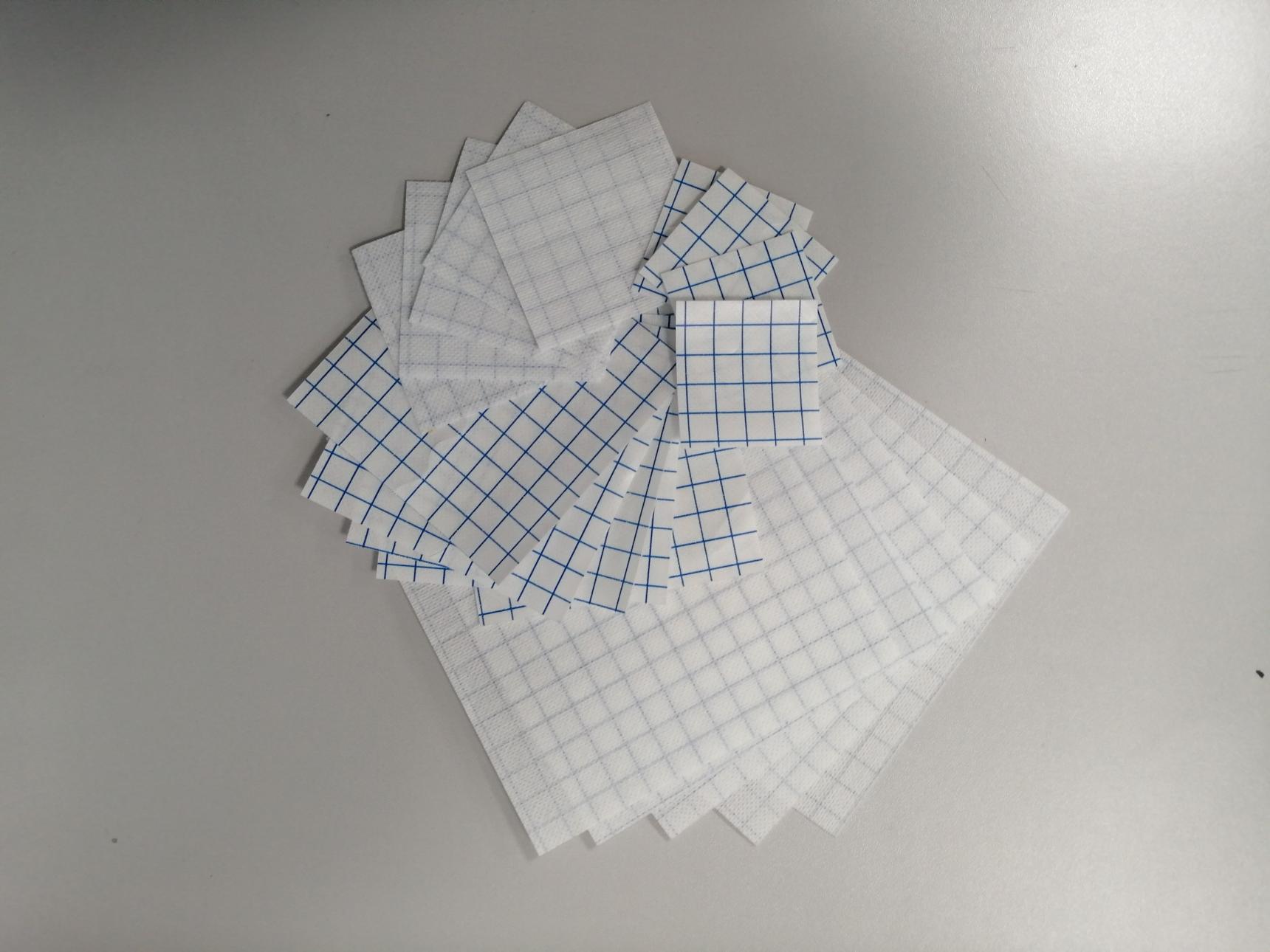 Adhesive non-woven dressing  with cotton pad in medical