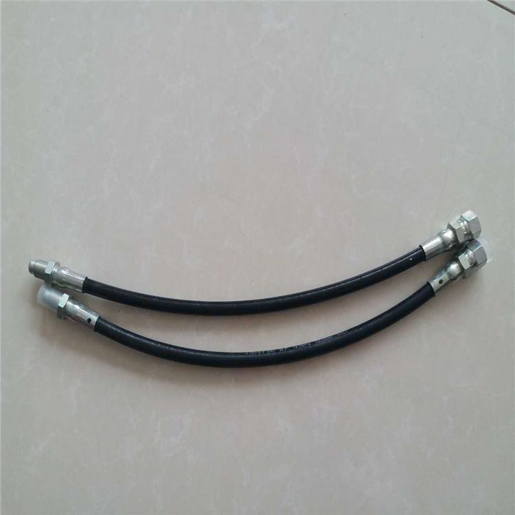 Black Round Oil Supply Tube Rubber Hose High Presure Diesel Pipe For Excavator