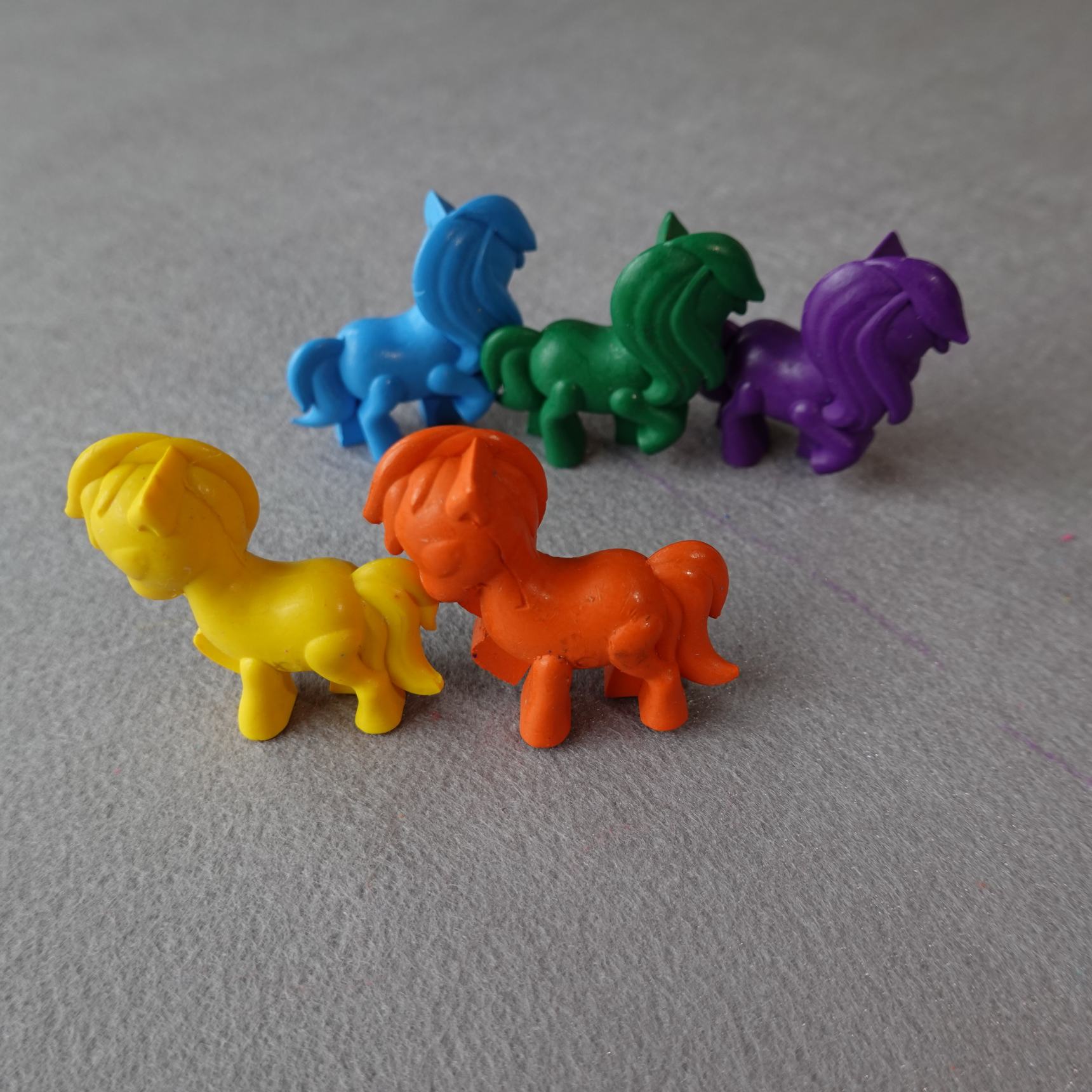 Top selling 12 pcs kids crayons painting 3D egg shape plastic crayons