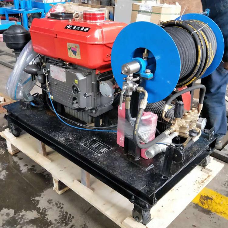 24HP 180bar petrol engine sewer drain pipe cleaning machine