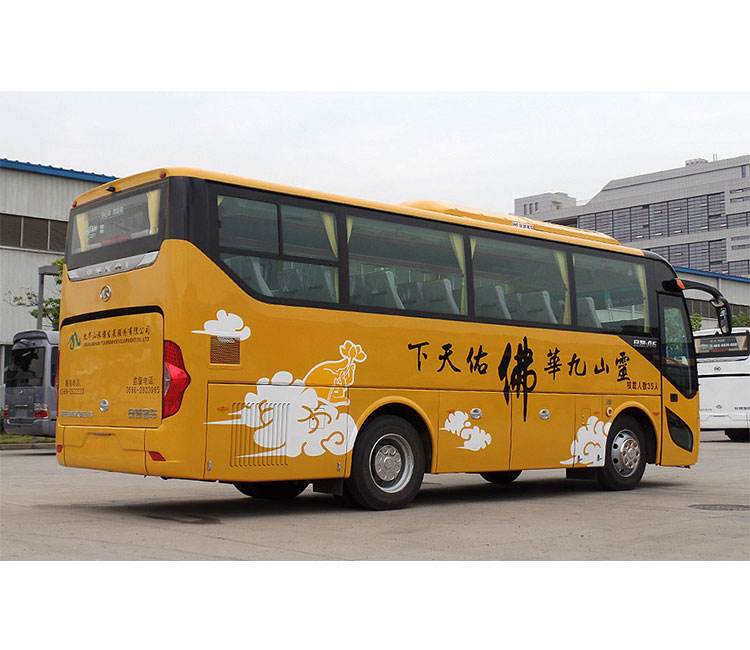 8 meters 32  seats  luxury bus travelling vip shuttle bus can do right hand drive