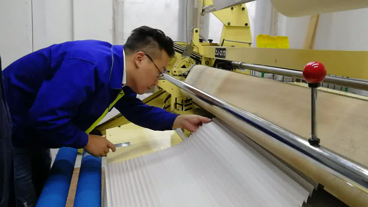 Changzhou HuaEn customized dress fabric leather fir 1600mm 1700mm 1800mm zj816 adornment Pleating Machine