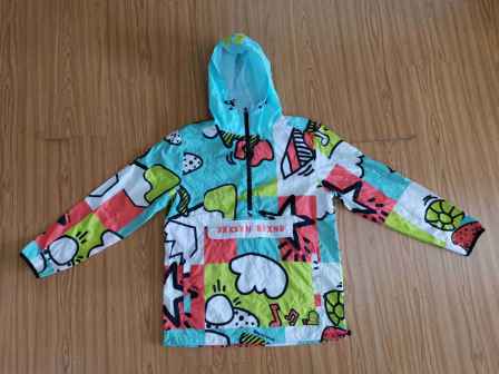 Men's printed windbreaker with mesh lining     Fashionable and popular
